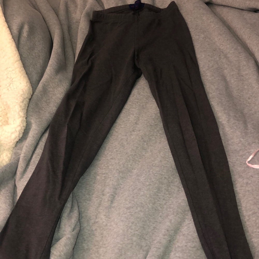 Grey leggings